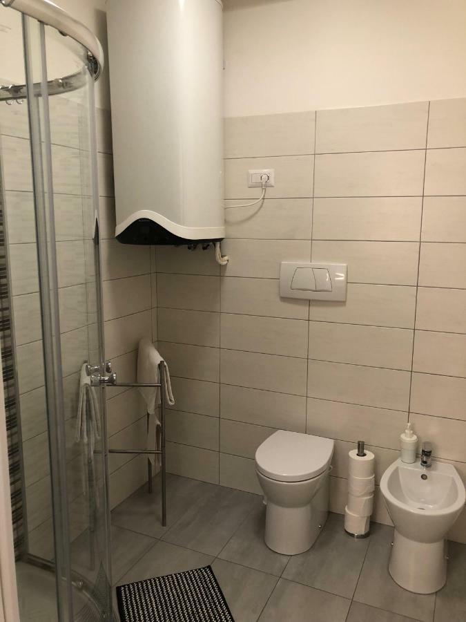 La Dolce Vita Studio With Free Private Parking Siena Exterior photo